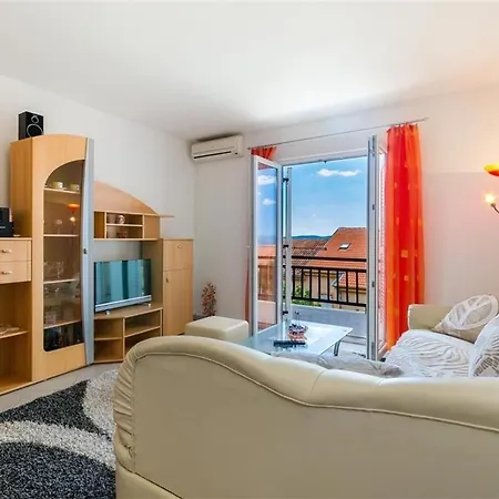 Apartment In 39215